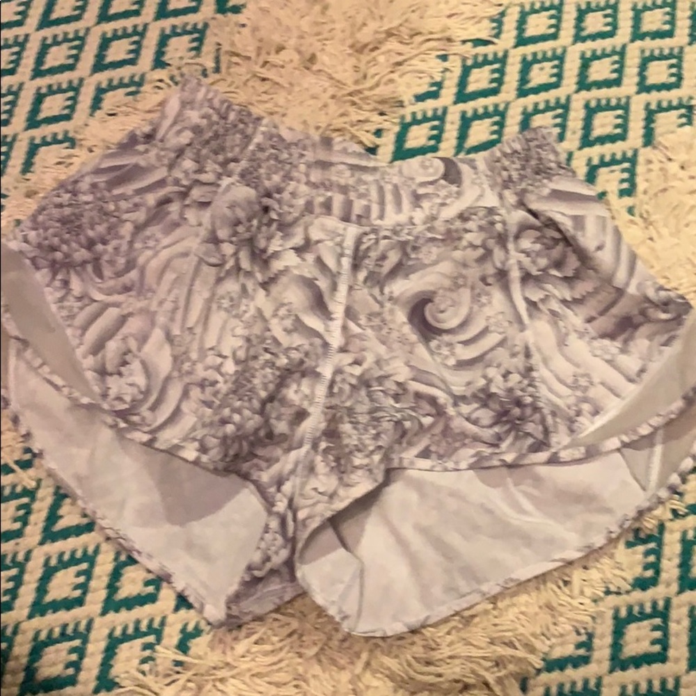 Lululemon hotty hot shorts